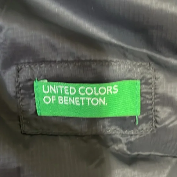 United Colors of Benetton Navy and White Puffer - Picture 3 of 5